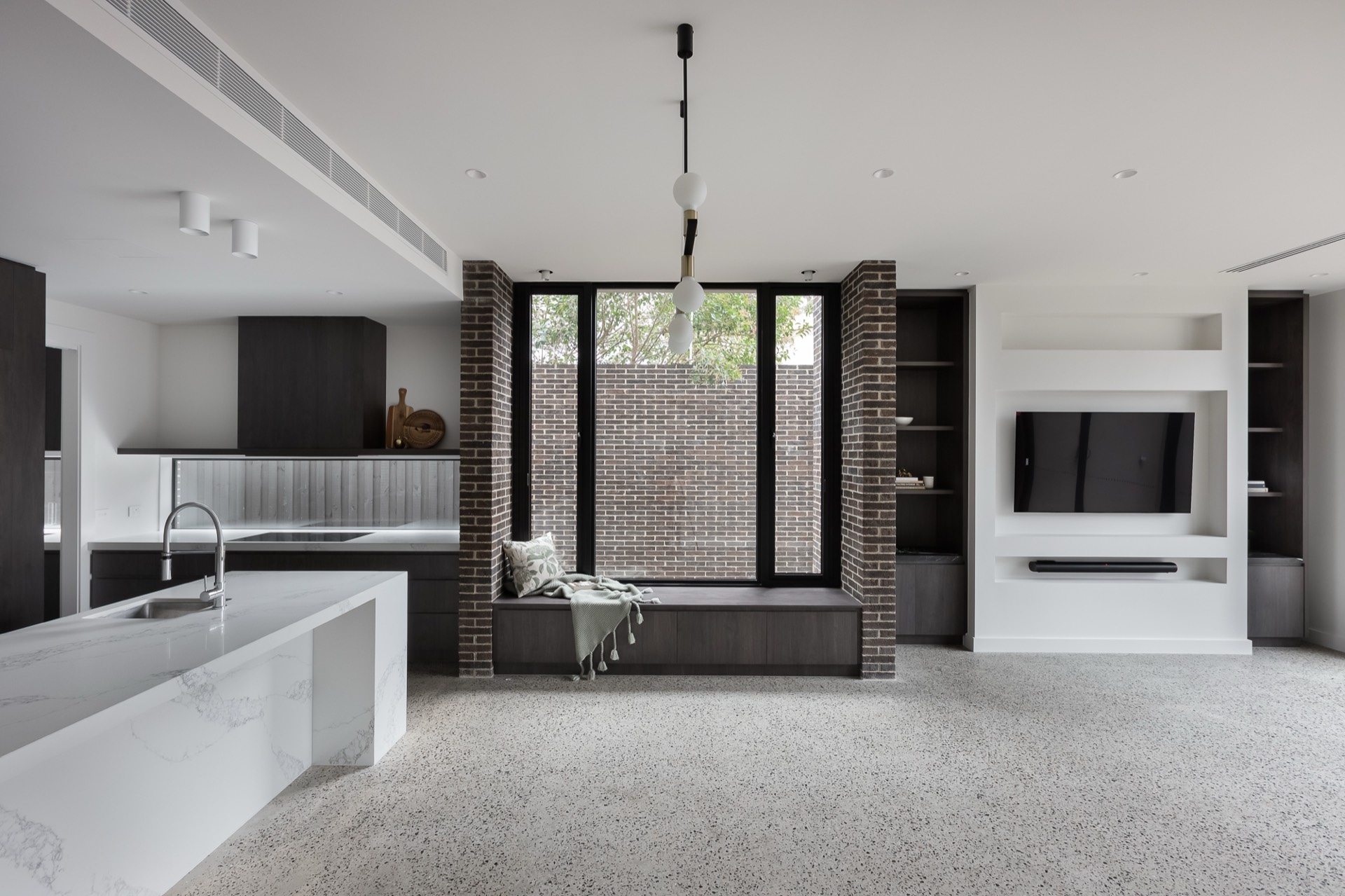 Cheltenham - Image 10