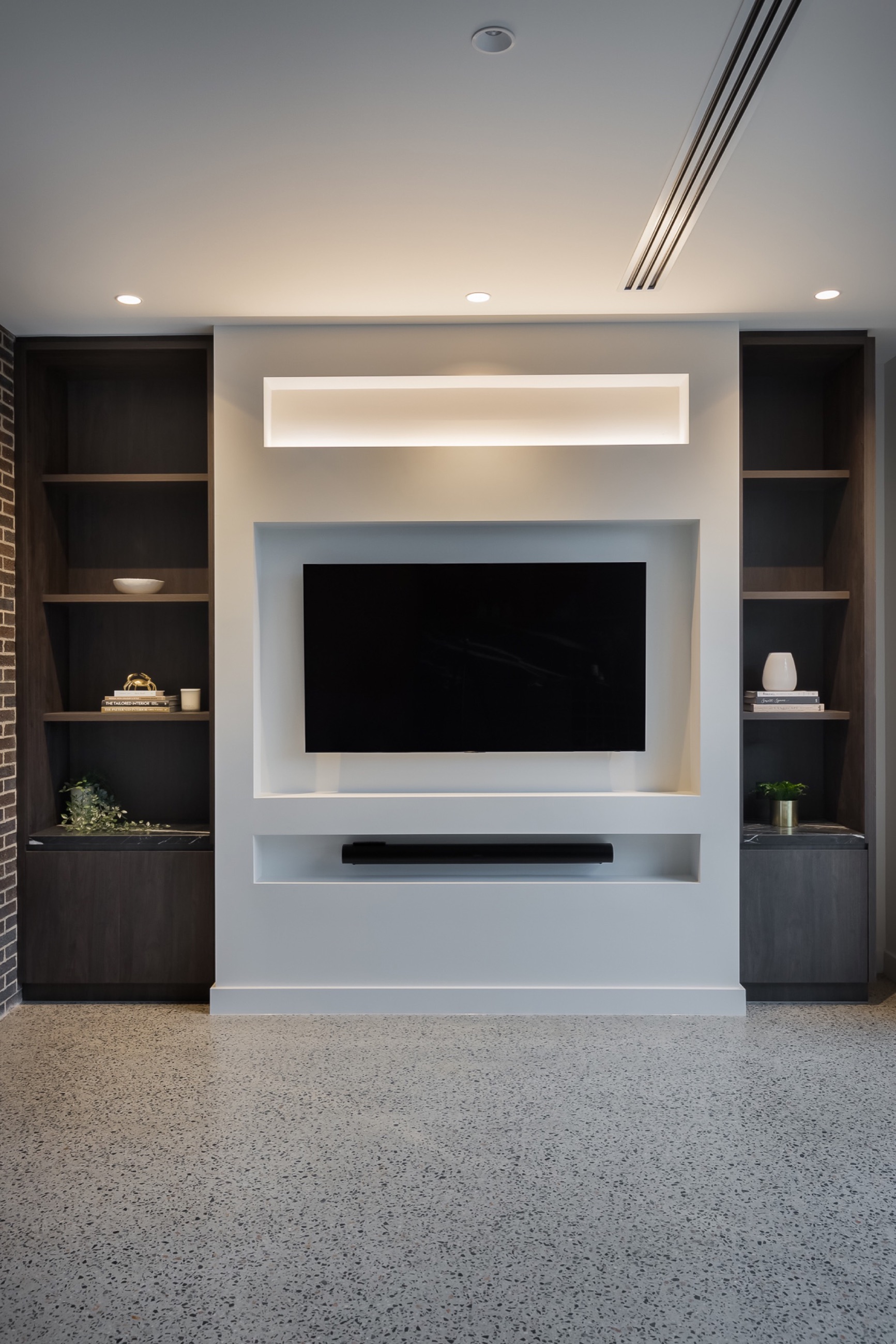 Cheltenham - Image 12