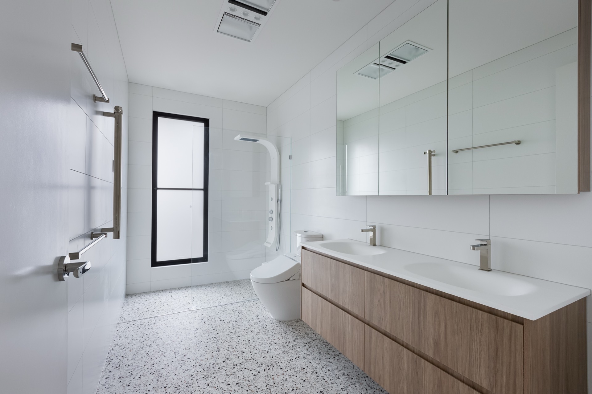 Cheltenham - Image 22