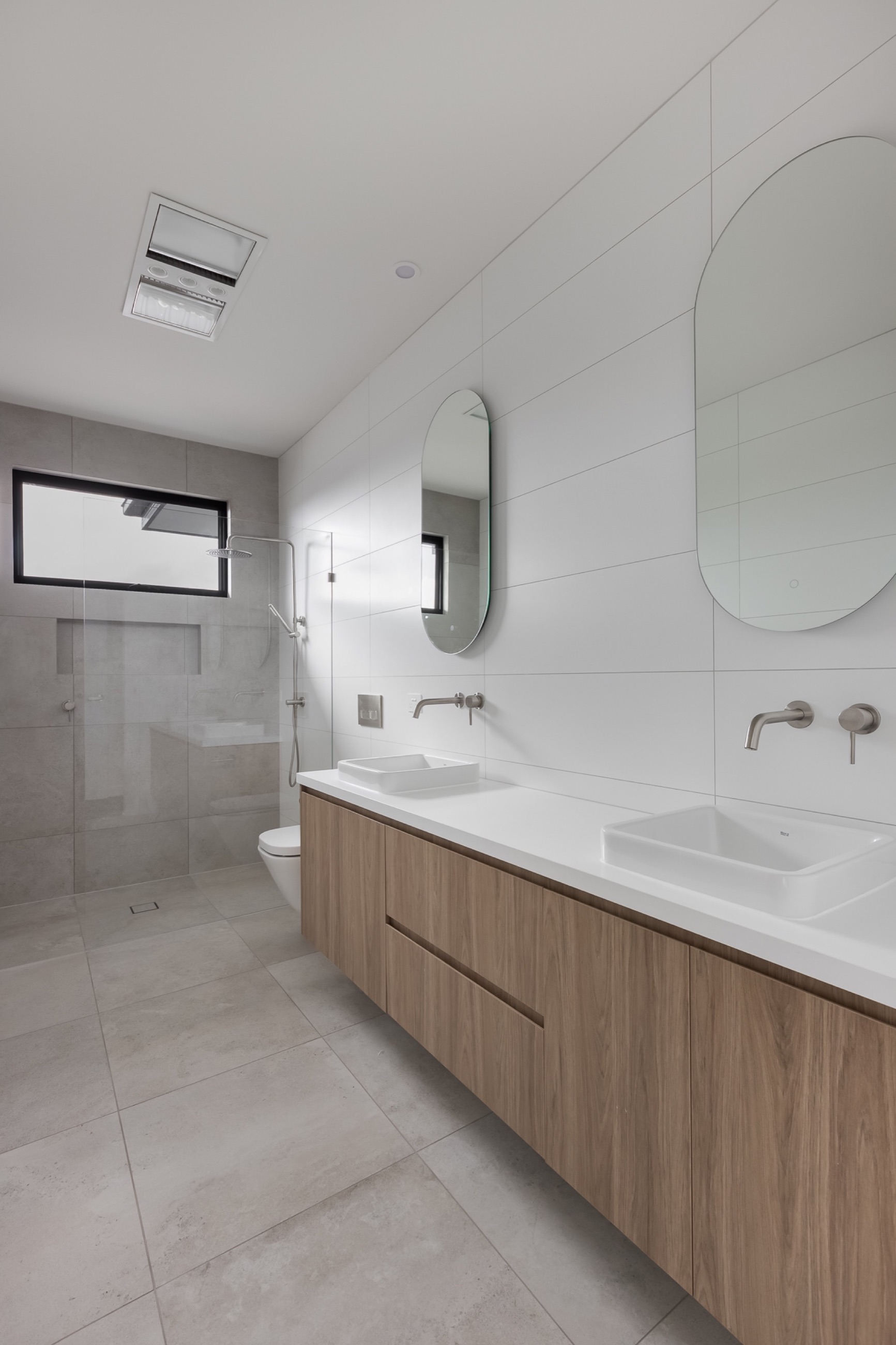 Cheltenham - Image 6